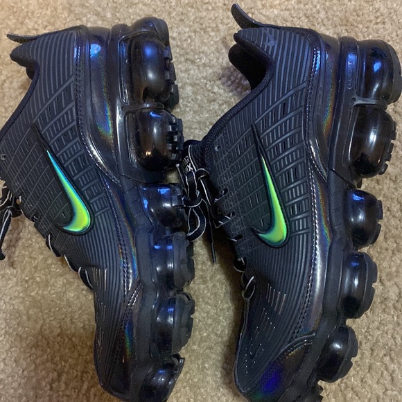 Air Max - Picture 3 of 5